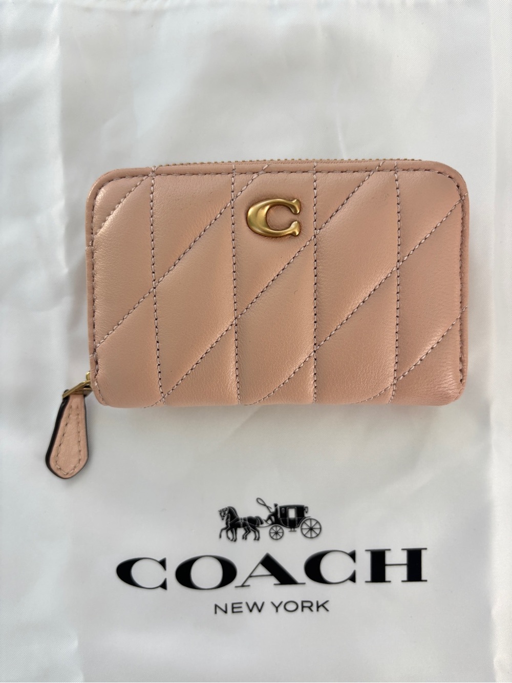 COACH CM505 Essential Small Zip Around Card Case With Pillow Quilting CREAM